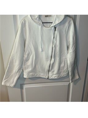 Barefoot dreams white moto jacket.  Size large
